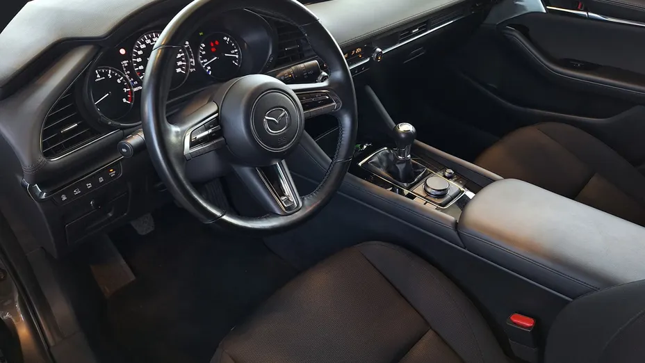 MAZDA 3 3 2.0 mHEV Hikari