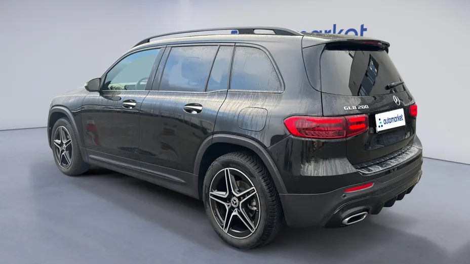 MERCEDES-BENZ GLB GLB 200 mHEV AMG Line 7G-DCT