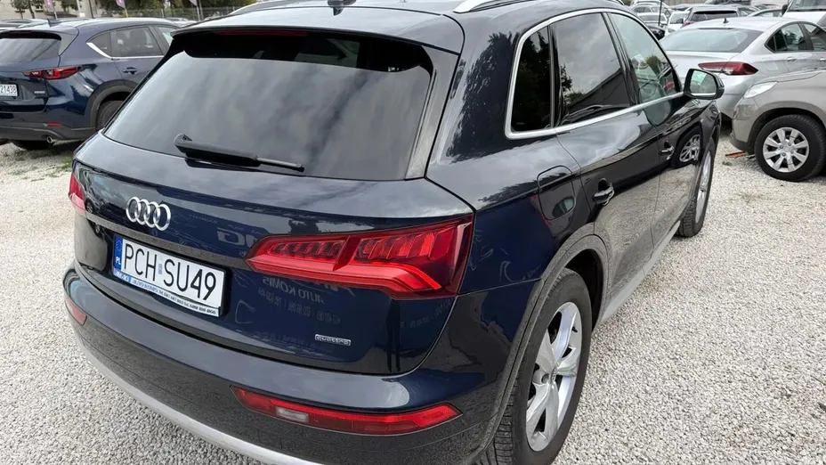 AUDI Q5 -
