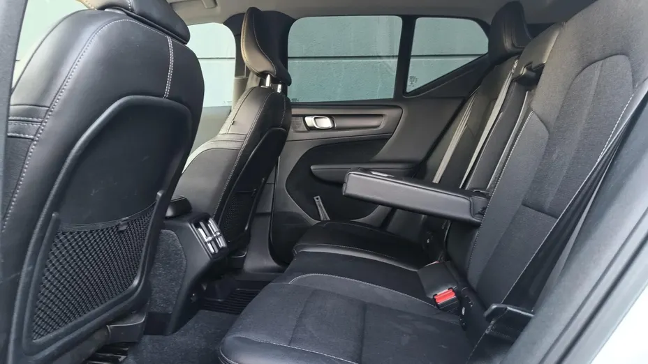 VOLVO XC40 XC40 T3 Momentum