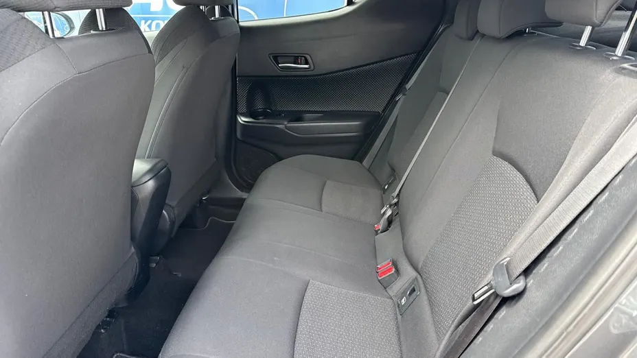 TOYOTA C-HR -
