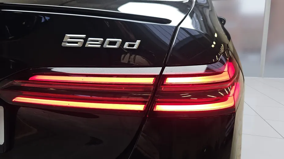 BMW Seria 5 520d xDrive mHEV aut