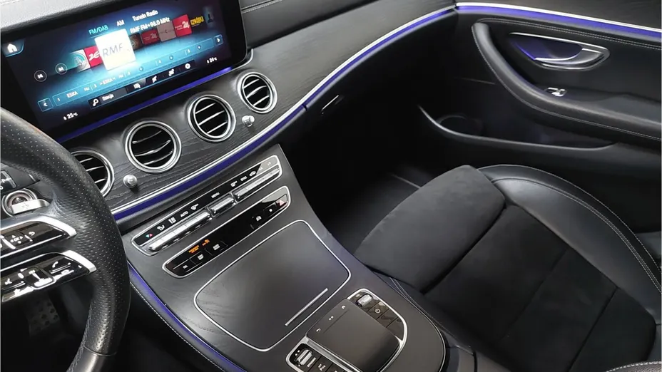 MERCEDES-BENZ E Klasa E 220 d 4-Matic AMG