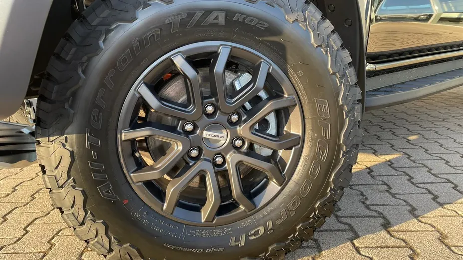 FORD Ranger Ranger 2.0 EcoBlue Bi-Turbo 4x4 DC Raptor aut Nowy