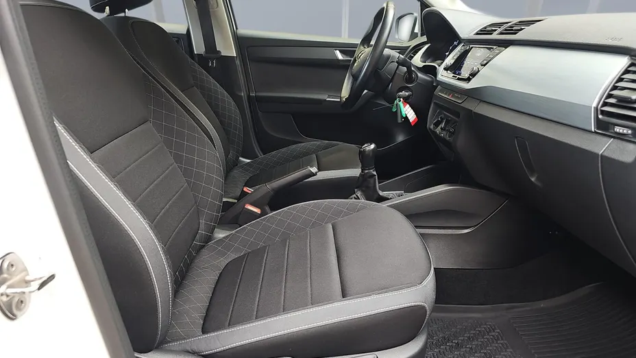 SKODA Fabia Fabia 1.0 TSI Ambition