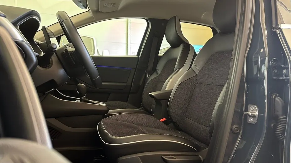 RENAULT Captur Captur 1.3 TCe mHEV Techno EDC