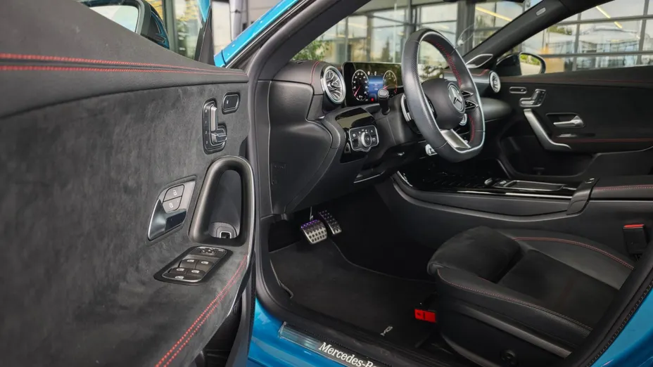 MERCEDES-BENZ CLA CLA 220 mHEV 4-Matic AMG Line 8G-DCT