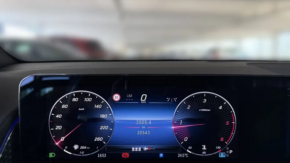 MERCEDES-BENZ GLB GLB 220 d 4-Matic AMG Line 8G-DCT