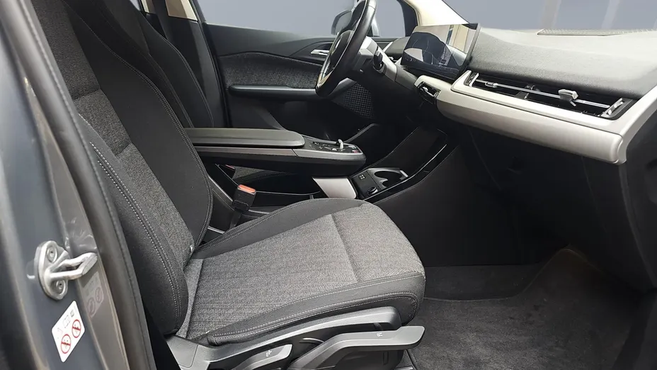 BMW Seria 2 218i aut