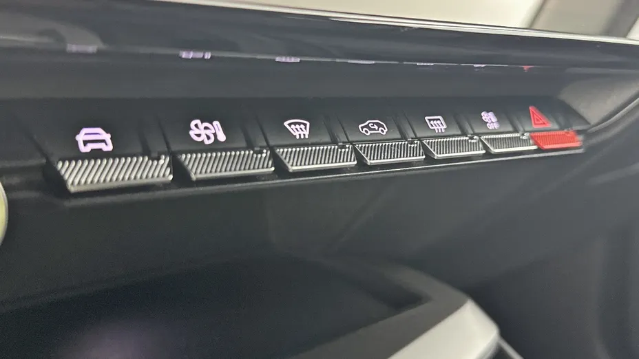PEUGEOT 308 -
