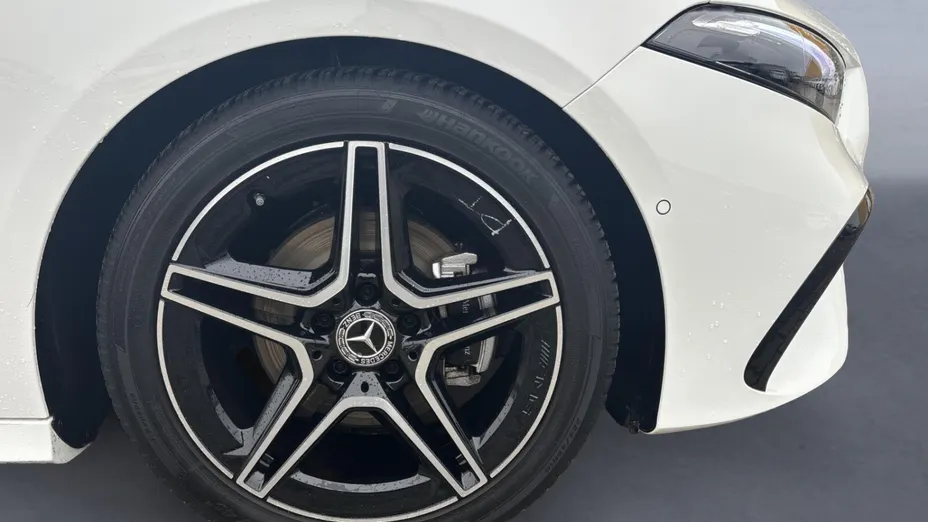 MERCEDES-BENZ A Klasa A 200 AMG Line 7G-DCT