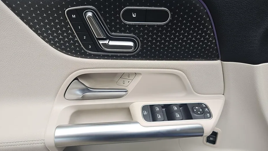 MERCEDES-BENZ GLA GLA 200 mHEV 7G-DCT