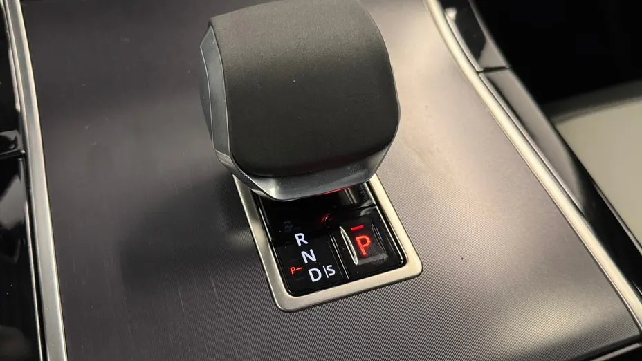 LAND ROVER Range Rover Velar Velar 2.0 D200 mHEV Dynamic SE