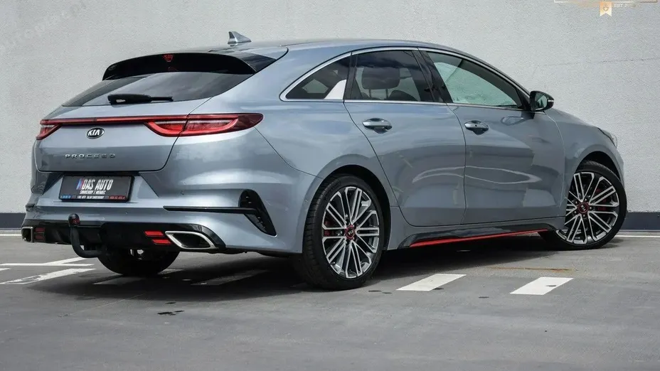 KIA ProCeed -