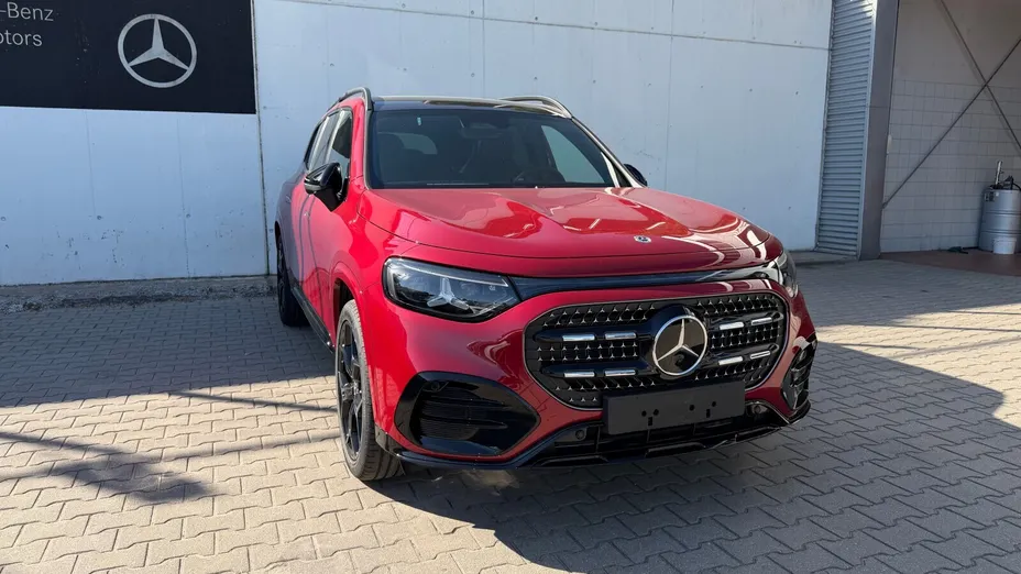 MERCEDES-BENZ GLB -