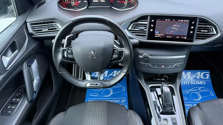 PEUGEOT 308 -