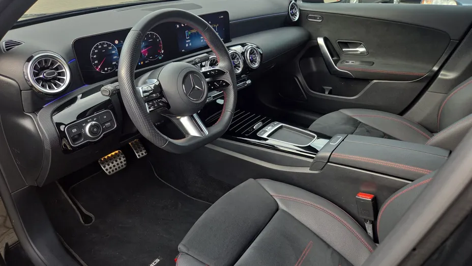 MERCEDES-BENZ A Klasa A 200 AMG Line 7G-DCT