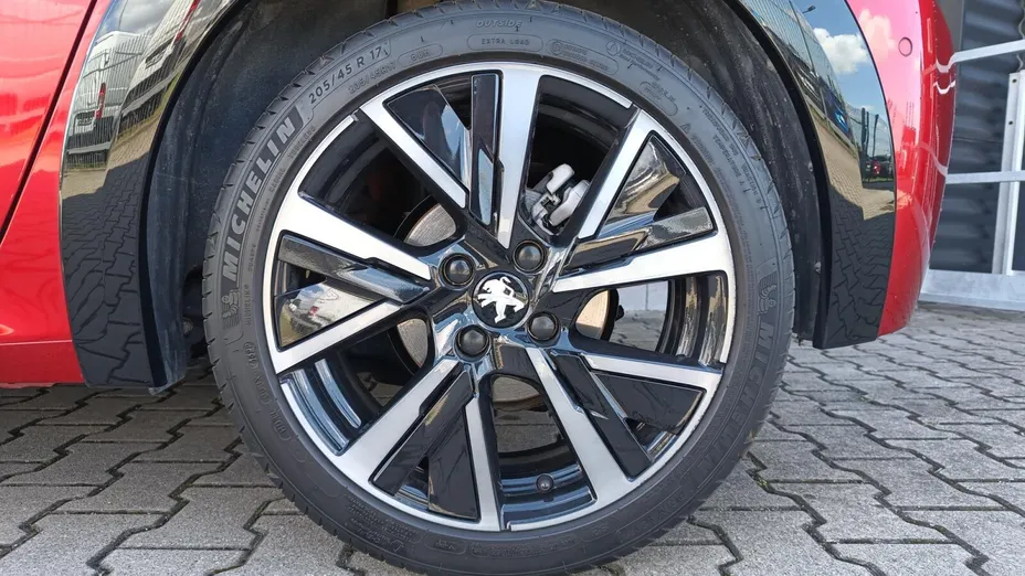 PEUGEOT 208 208 1.2 PureTech GT S&S EAT8