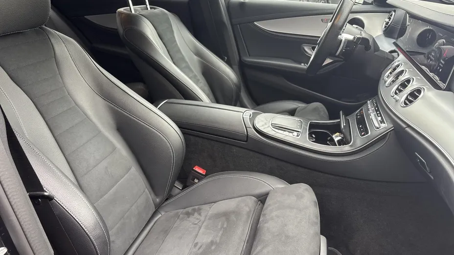 MERCEDES-BENZ E Klasa E 220 d 4-Matic AMG