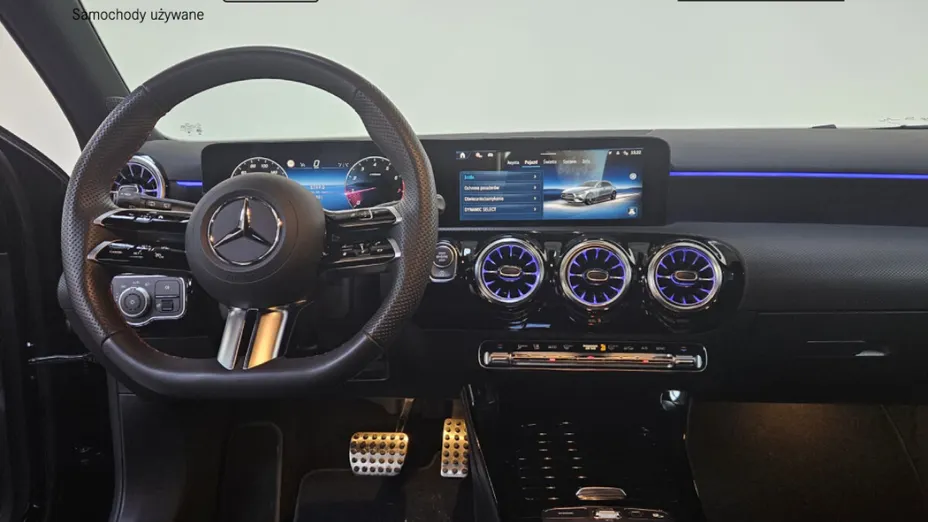 MERCEDES-BENZ A Klasa A 200 AMG Line 7G-DCT