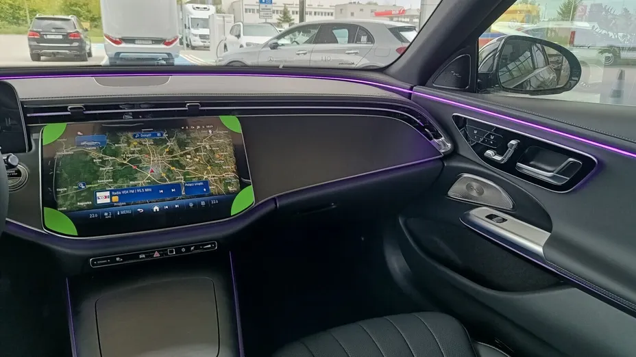 MERCEDES-BENZ E Klasa E 200 mHEV 4-Matic Exclusive 9G-Tronic