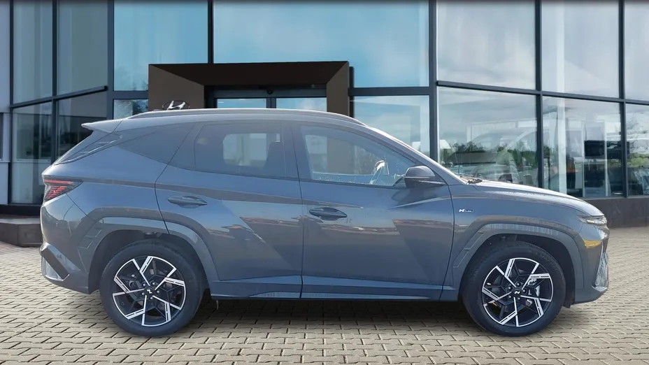 HYUNDAI Tucson -