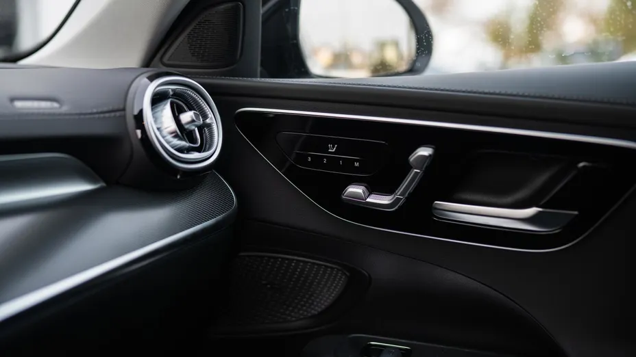 MERCEDES-BENZ C Klasa C 200 mHEV 4-Matic AMG