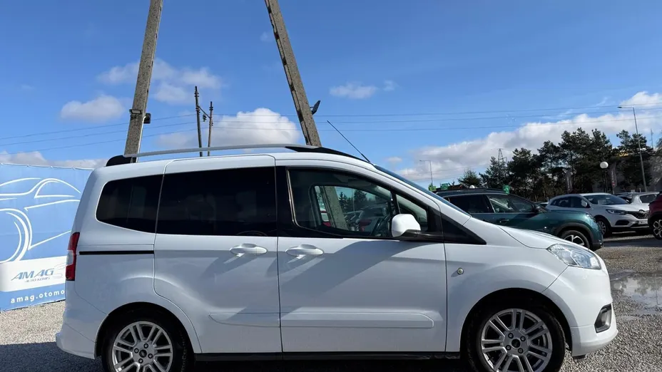 FORD Tourneo Courier -