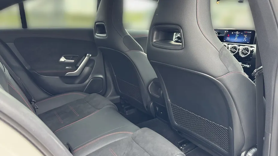 MERCEDES-BENZ CLA CLA 200 mHEV AMG Line 7G-DCT