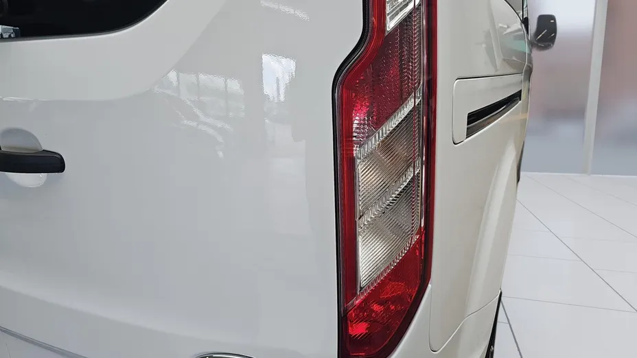 FORD Transit Custom Transit Custom Kombi 320 L1H1 Trend