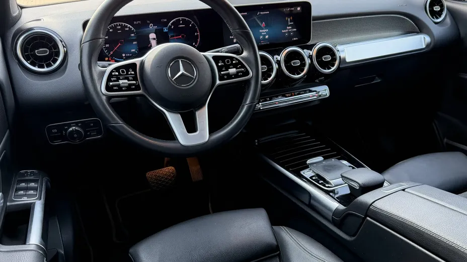 MERCEDES-BENZ GLB GLB 200 d Progressive 8G-DCT