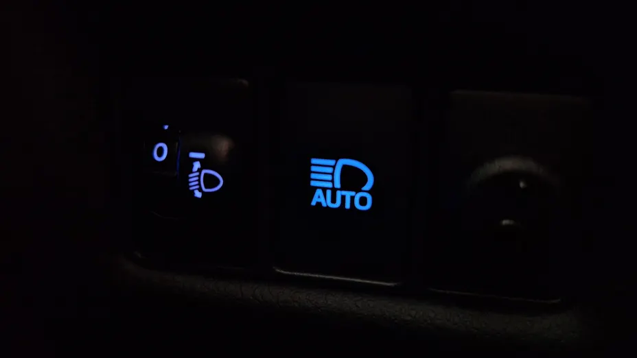 TOYOTA C-HR C-HR 2.0 Hybrid Style