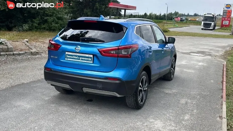 NISSAN Qashqai -