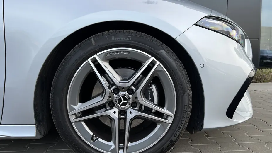 MERCEDES-BENZ A Klasa A 200 AMG Line 7G-DCT