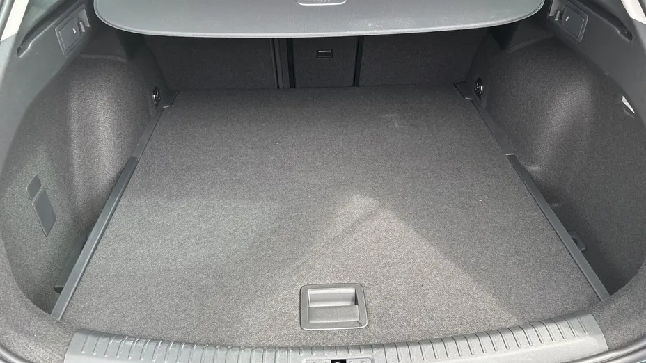 SEAT Leon Leon 1.5 eTSI FR DSG