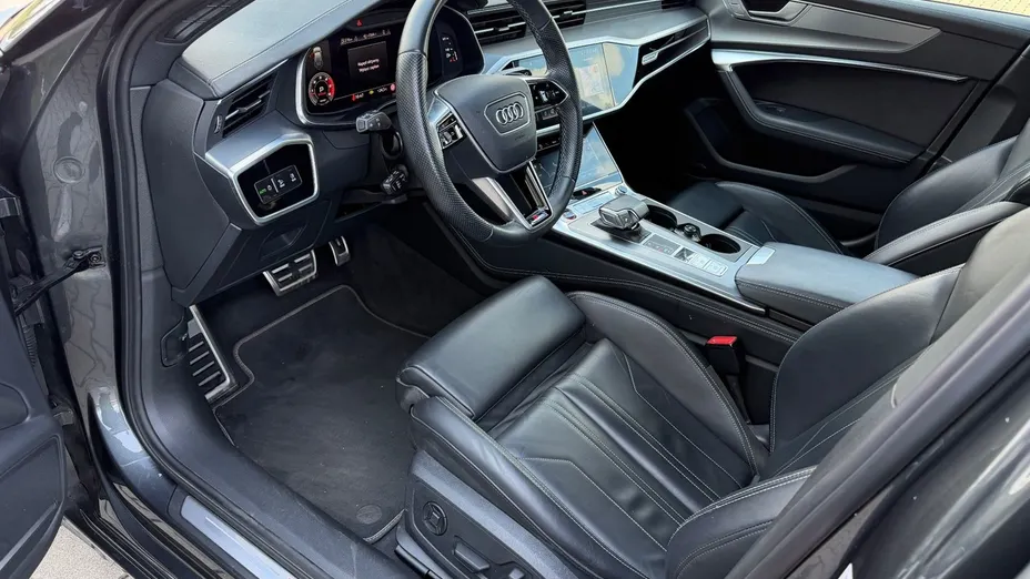 AUDI S6 -