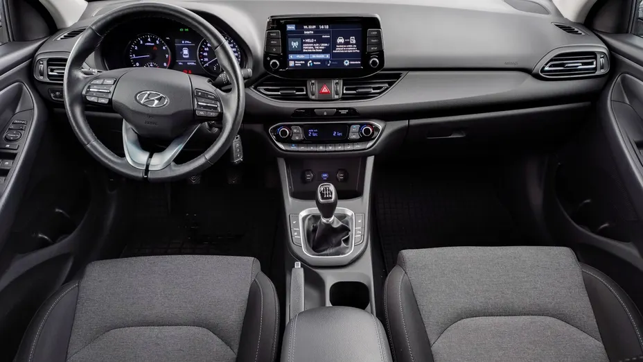 HYUNDAI i30 i30 1.5 DPI Smart
