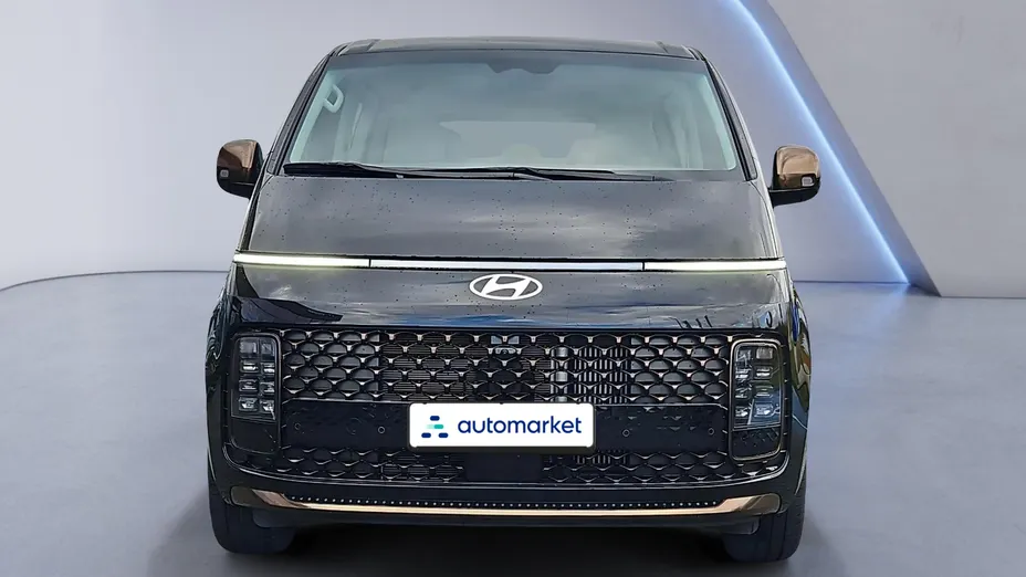 HYUNDAI Staria Staria 1.6 T-GDI HEV Luxury aut