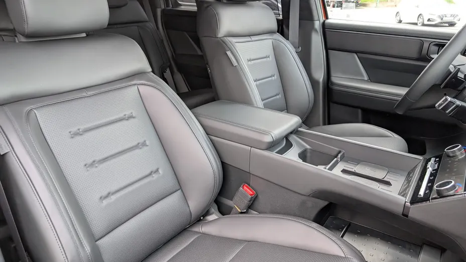 HYUNDAI Santa Fe Santa Fe 1.6 T-GDI HEV Calligraphy 4WD aut 6os. Nowy