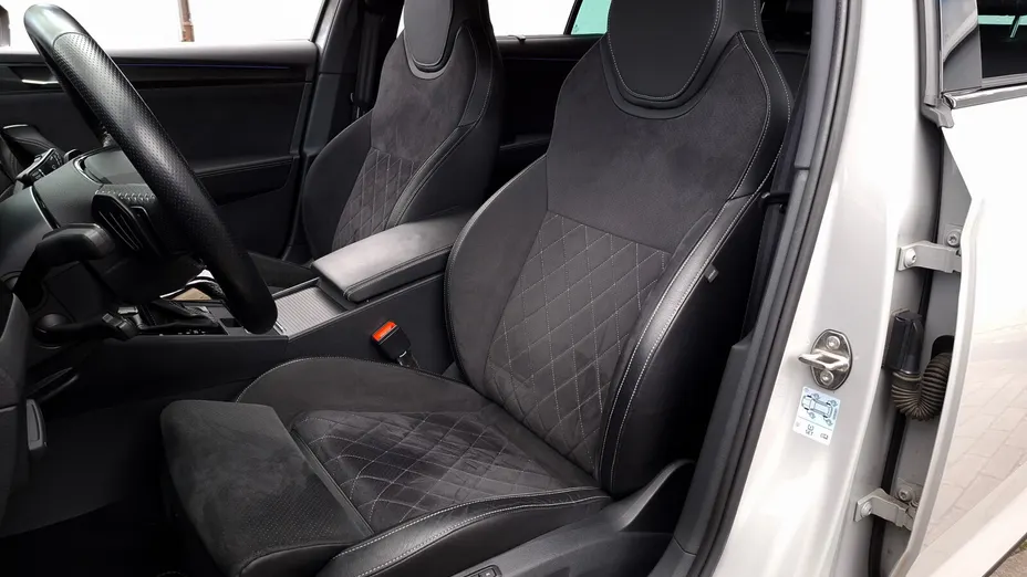 SKODA Superb Superb 2.0 TDI SCR Sportline DSG