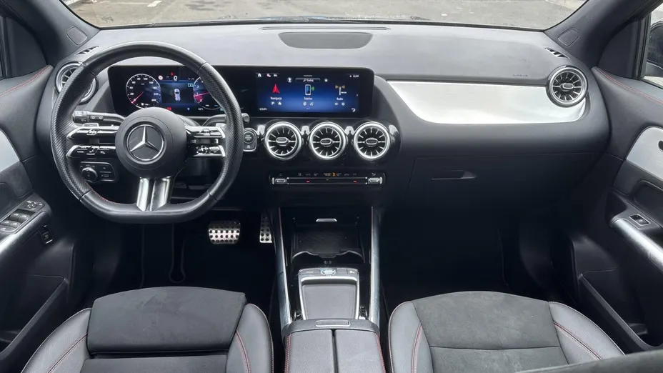 MERCEDES-BENZ GLA GLA 200 mHEV AMG Line 7G-DCT