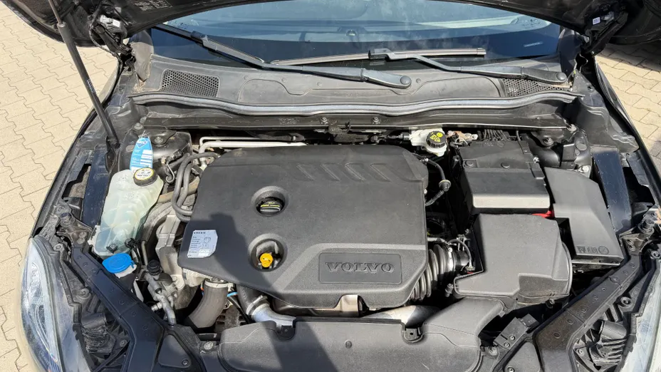 VOLVO V40 V40 T2 Kinetic