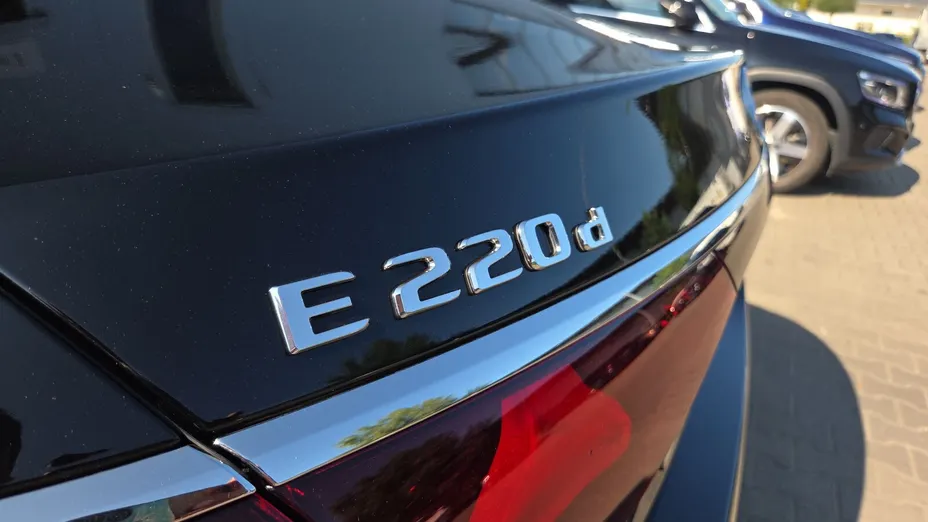 MERCEDES-BENZ E Klasa E 220 d mHEV 4-Matic Avantgarde 9G-Tronic