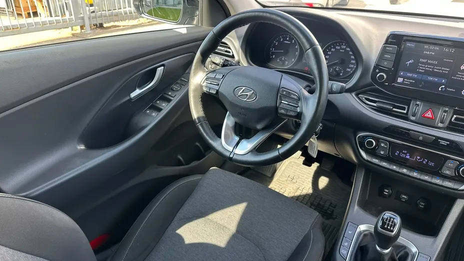 HYUNDAI i30 i30 1.5 T-GDI 48V Smart