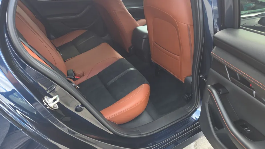 MAZDA 3 3 2.0 mHEV Nagisa aut