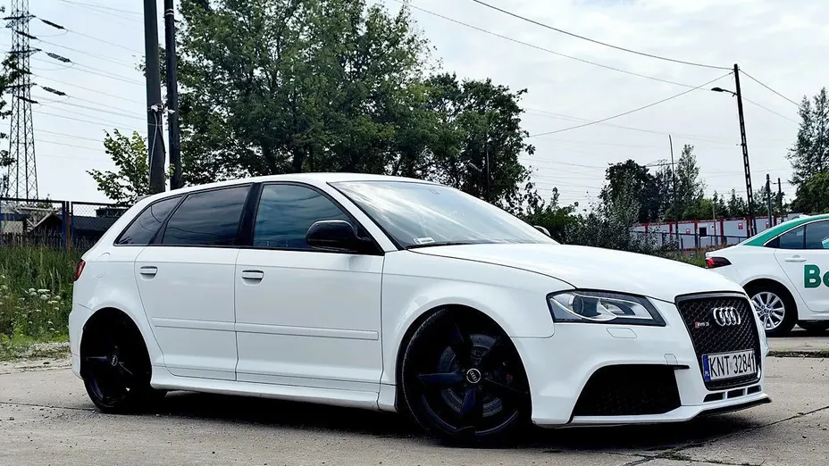 AUDI RS3 -