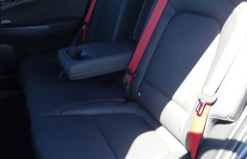 HYUNDAI Kona -