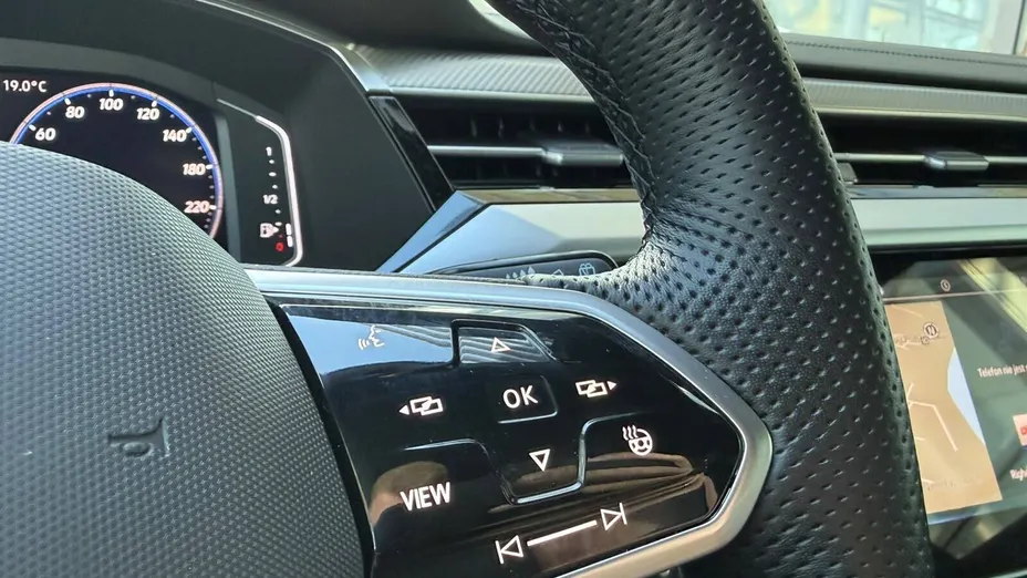 VOLKSWAGEN Arteon Arteon 2.0 TSI R-Line DSG