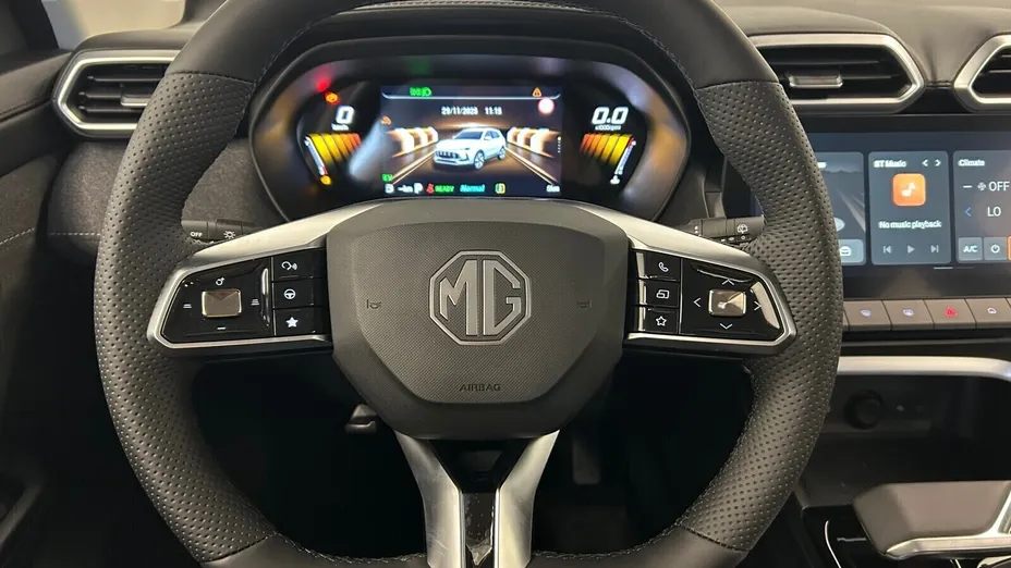 MG ZS ZS 1.5 HEV+ Excite aut Nowy