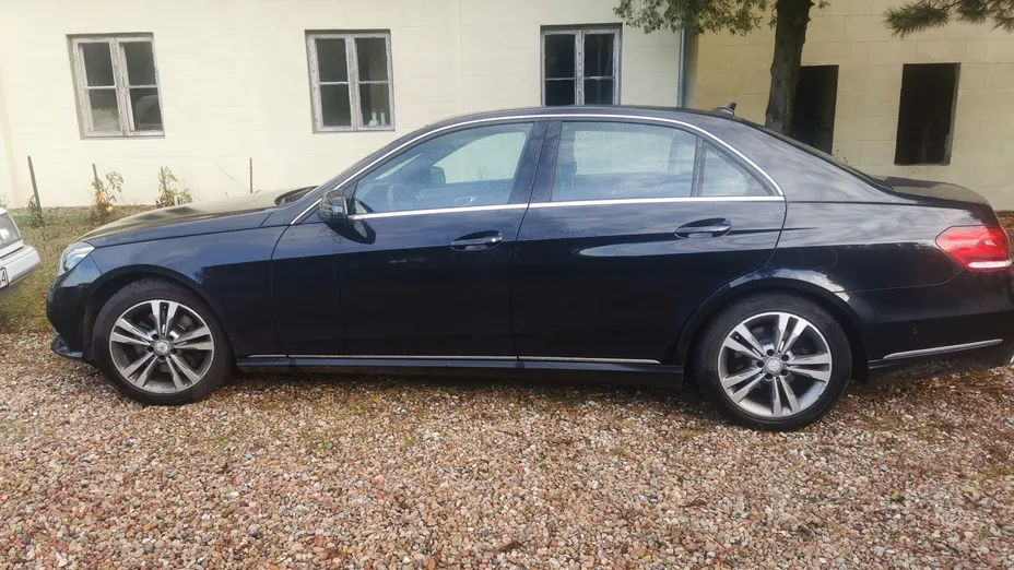 MERCEDES-BENZ E Klasa E 250 BlueTEC 4-Matic Classic